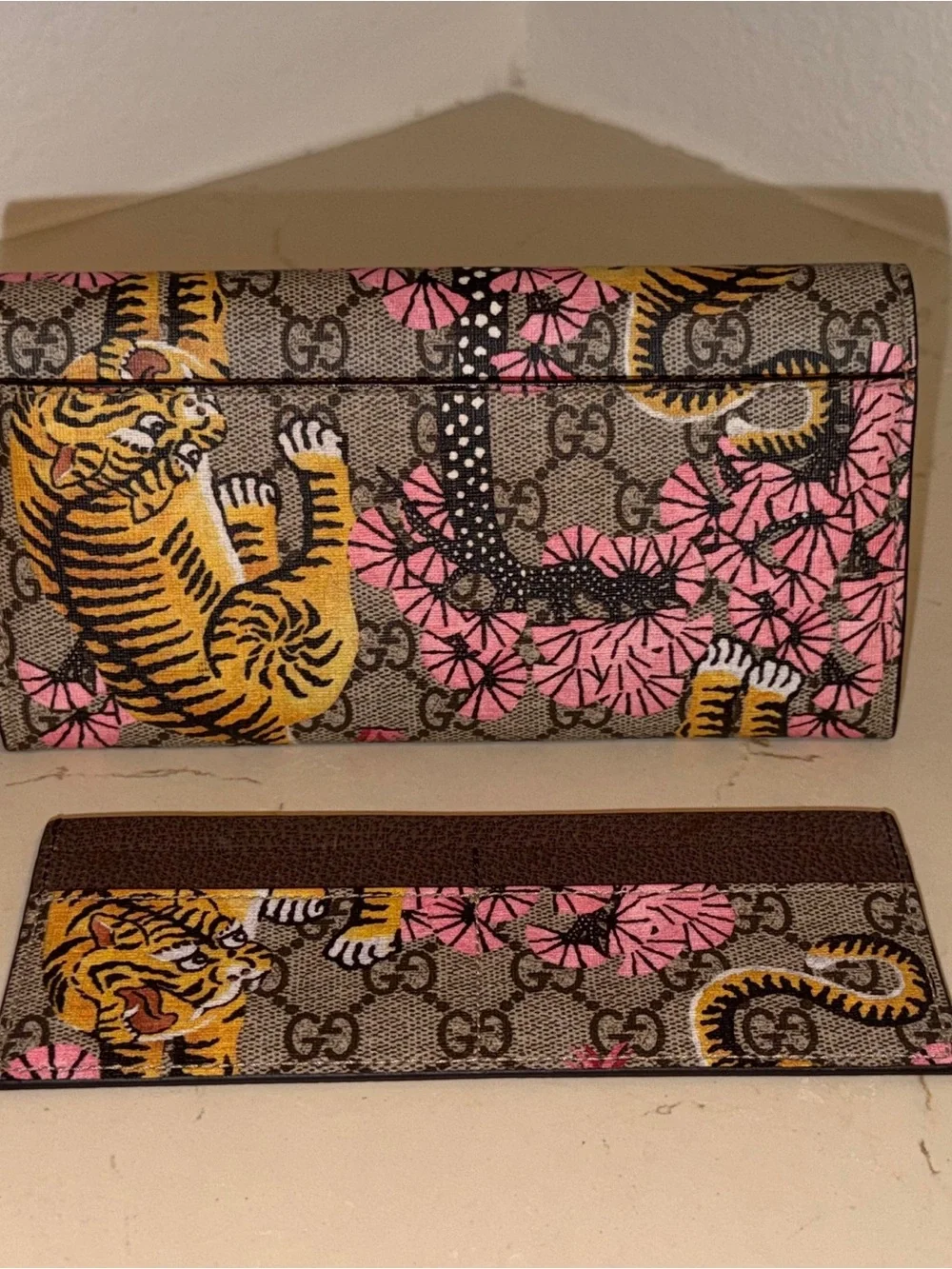 Gucci GG Supreme Floral & Tiger Continental Wallet - Pink & Yellow